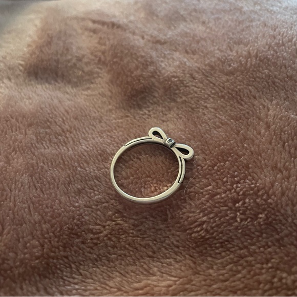 Bow Tie Sterling Silver 925 Stacking Ring - Picture 3 of 5